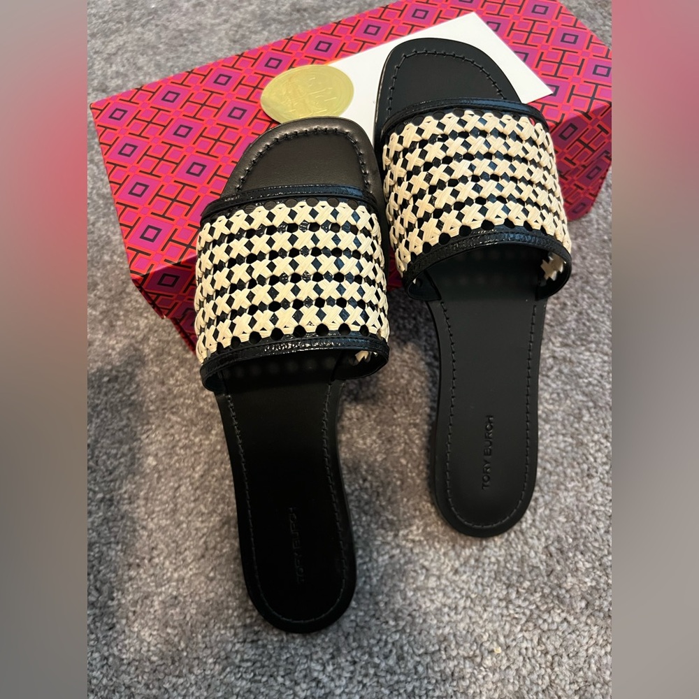 Tory Burch Woven Raffia Slide New Japanese  Paper 9.5 w/box & dust bag